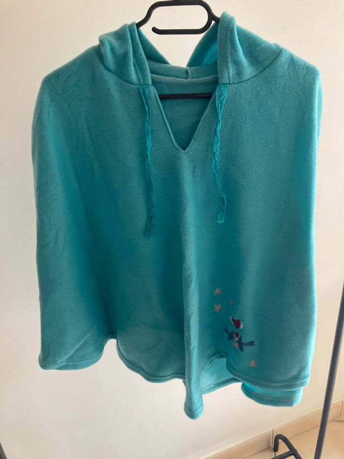 Poncho bleu hiver