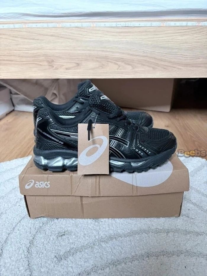 Asics Gel-Kayano 14 Taille 45 - photo numéro 1