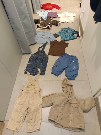 Lot de vêtements pour bébé, taille 12 mois 
