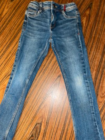 jeans tape à l'œil