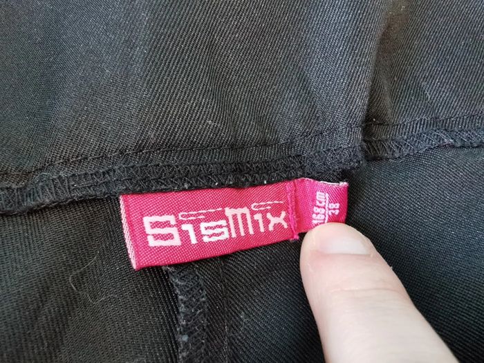 Short habillé noir - photo numéro 3