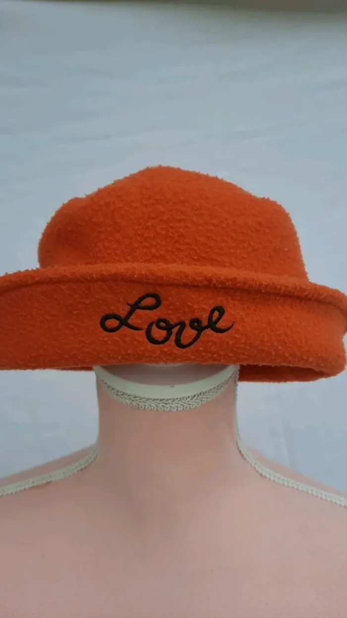 Bonnet - photo numéro 2