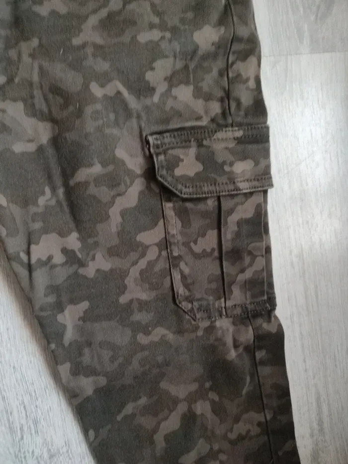 Jeans motif militaire - photo numéro 2