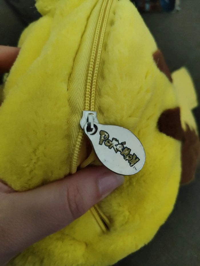 Peluche sac pokémon Pikachu - photo numéro 4