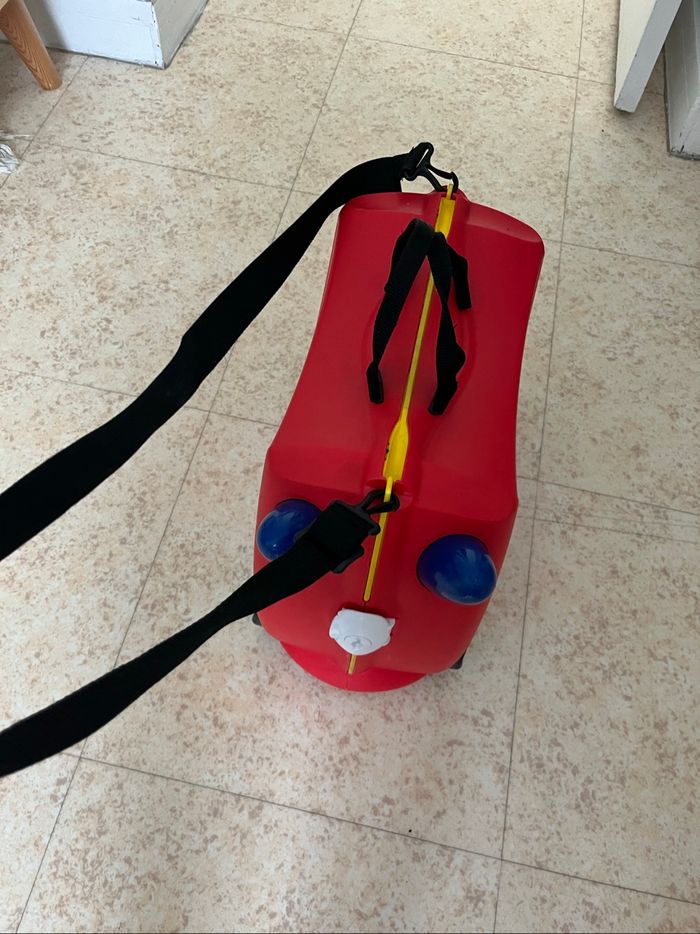 Valise cabine trunki pour enfant modèle pompier - photo numéro 3