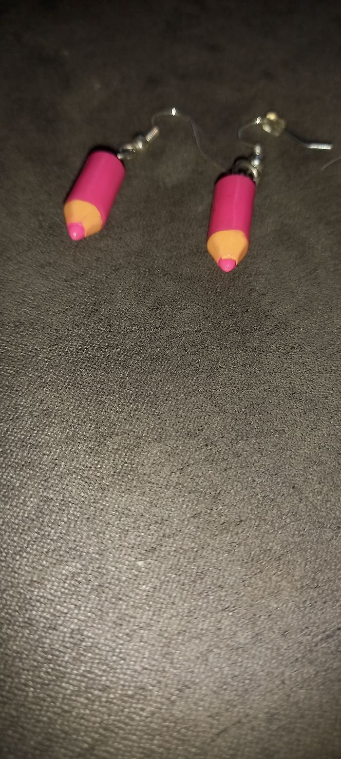 Boucle d'oreille crayon rose - photo numéro 3