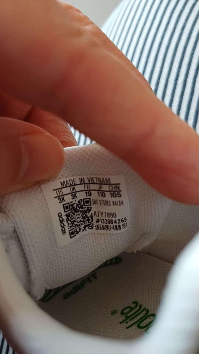 Chaussures Stan Smith Crib Adidas taille 19 - photo numéro 4