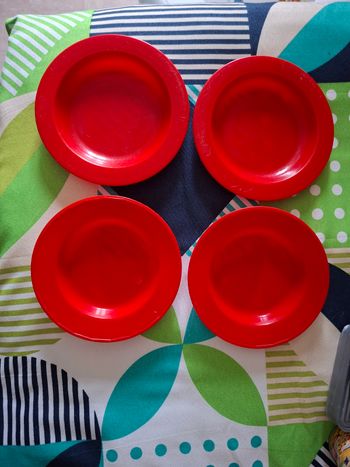 Lot de 4 assiettes pour dînette 