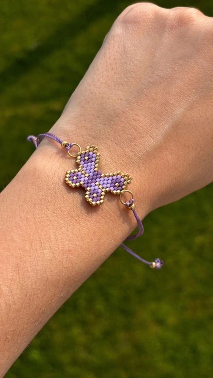 Bracelet papillon tissé en perles