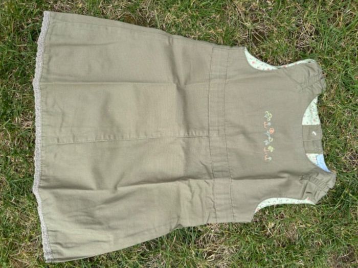 Robe kaki