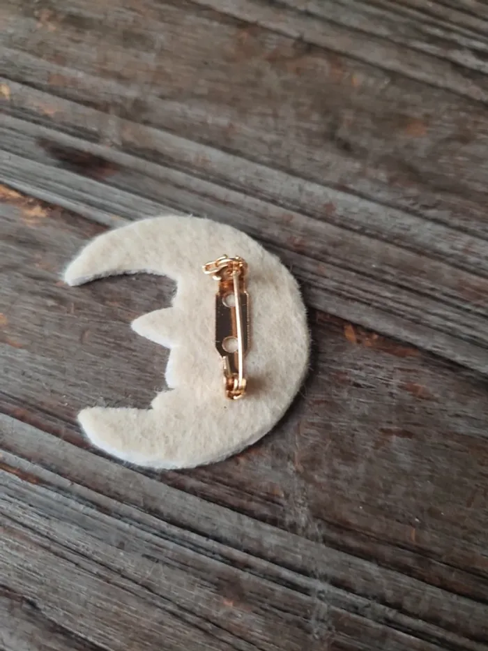 Superbe broche lune et étoiles - photo numéro 5