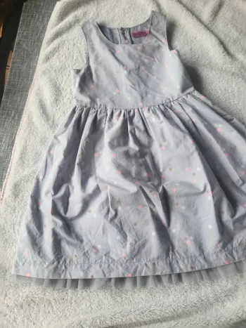Robe Nky taille 6 ans Offerte si lot