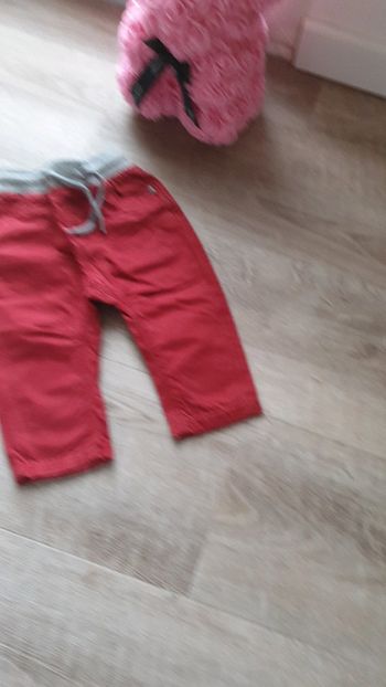 Pantalon rouge tape à l'œil 6m