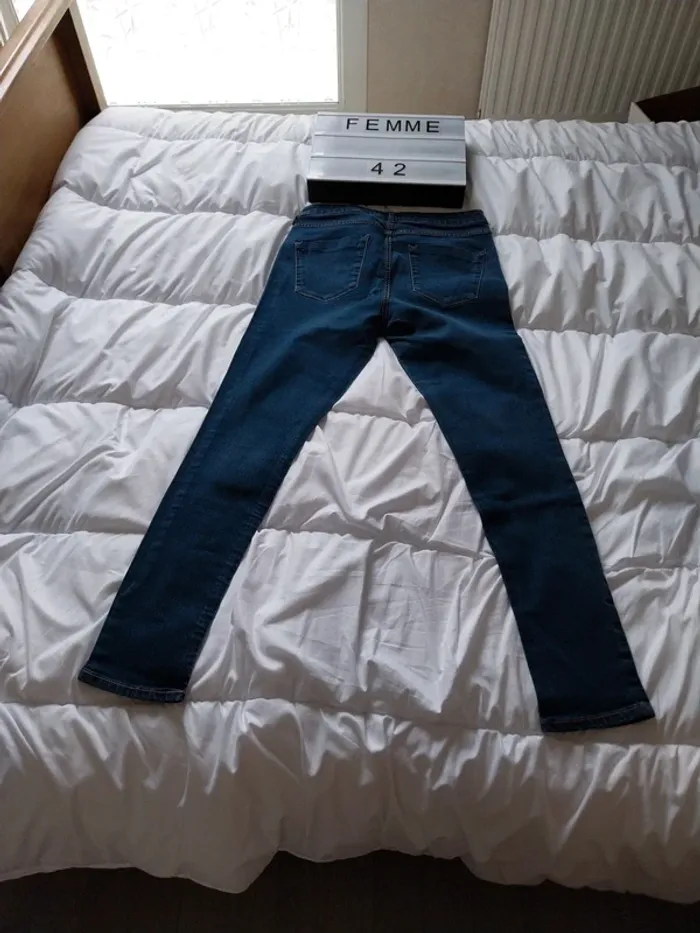 Jean skinny femme taille 42 Kiabi - photo numéro 2