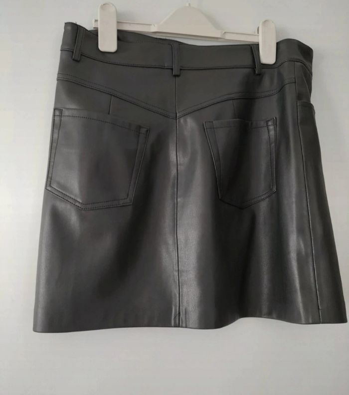 Jupe en cuir - photo numéro 2