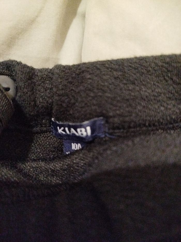 Jupe plissée noir taille 10 ans - photo numéro 2