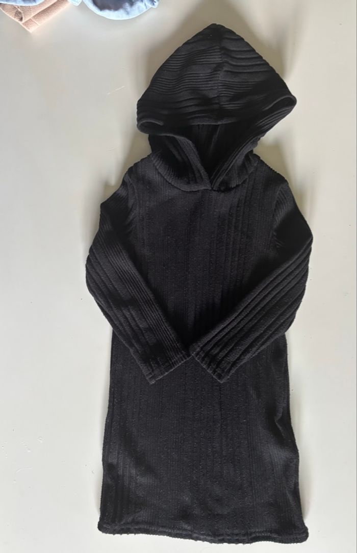 Robe à capuche