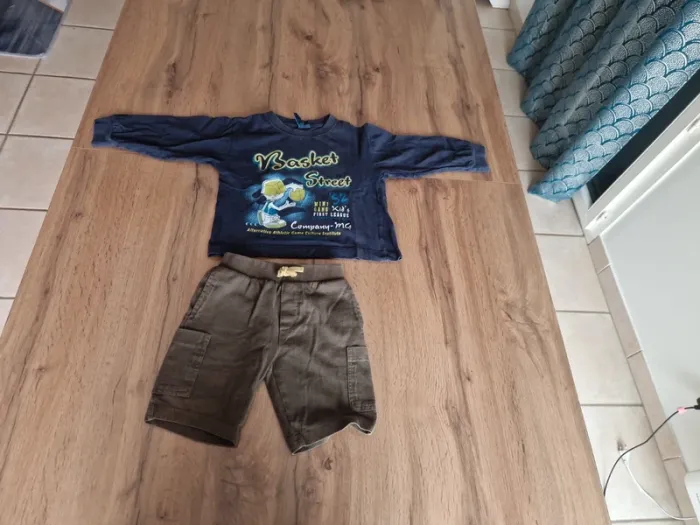 Lot - 2 tee shirt + 2 shorts + 1 veste - 3 ans - photo numéro 4