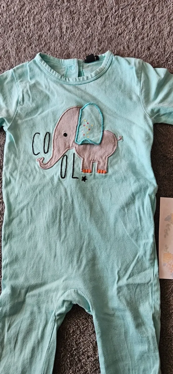 Pyjama 1 pièce 18 mois - photo numéro 2