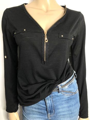 Très jolie blouse noire stretch taille 36/38