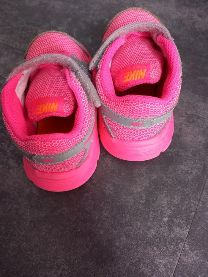 Baskets nike - photo numéro 4