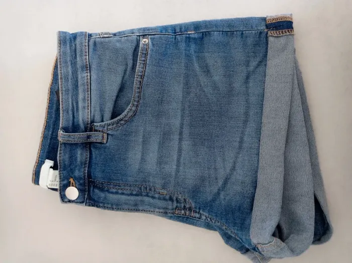 Magnifique short en jeans bleu fashion T.M H&M - photo numéro 3