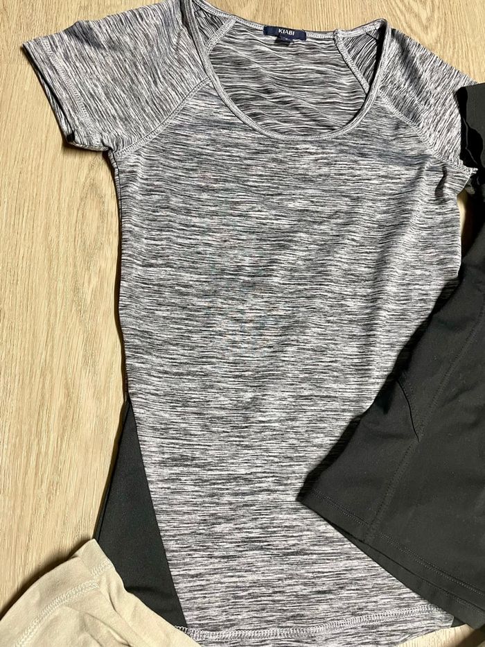 Vêtements sport S - photo numéro 2