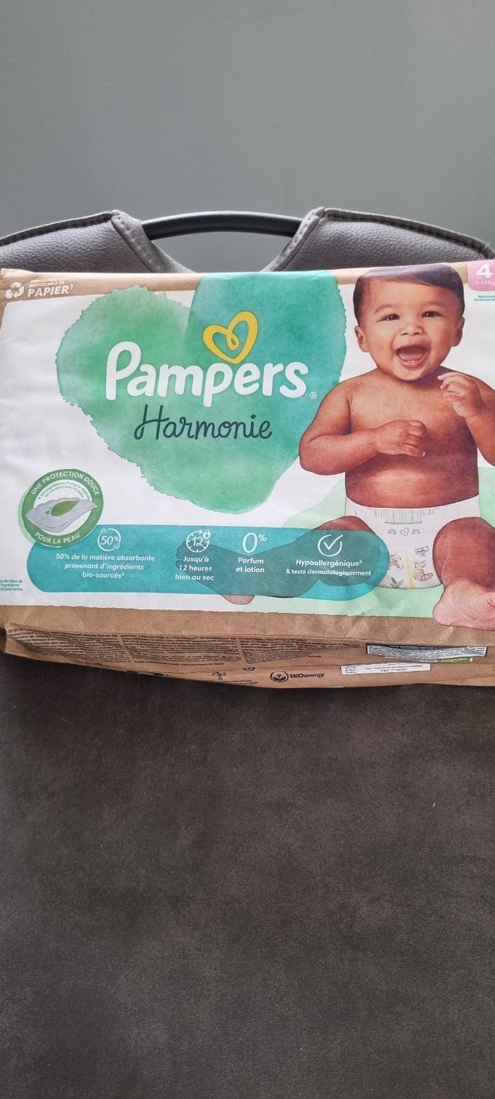 Pampers Harmonie T4 9/14 kg neuf - photo numéro 3