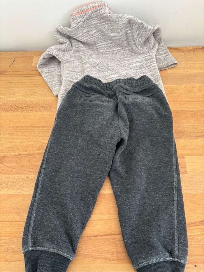 Tenue de sport 2 ans - photo numéro 5