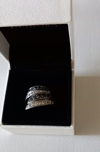 Bague croisée argent zirco noir et blanc
