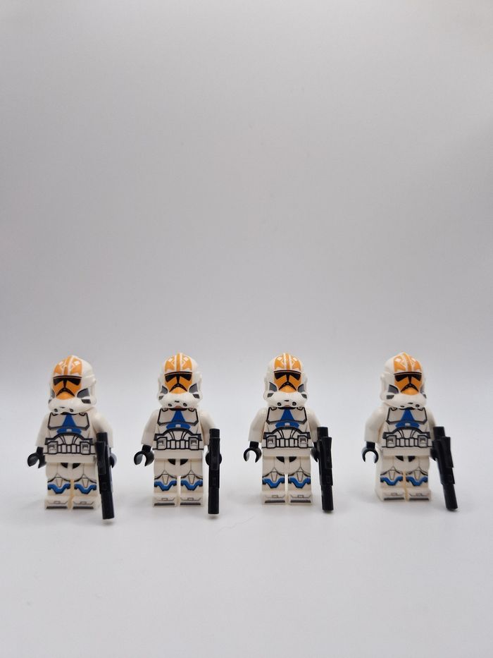 Figurines type lego 4 clones de la légion d'Ashoka star wars