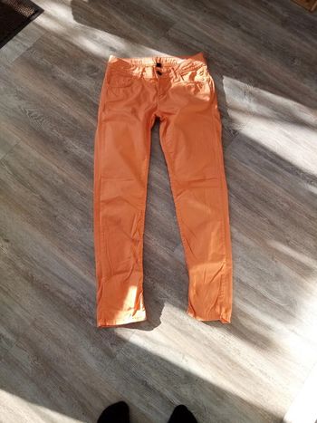 Jean orange T. 36