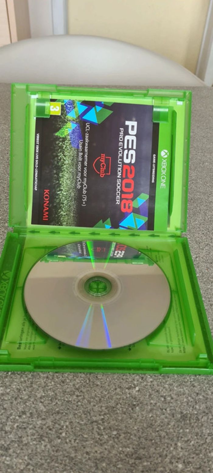 PES 2018 - photo numéro 4