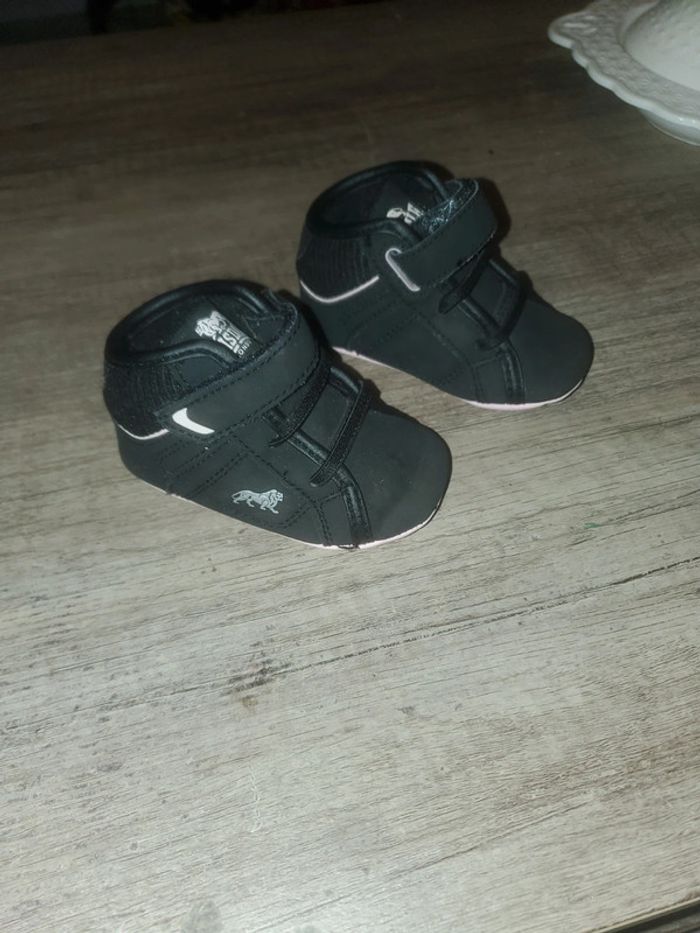 Chaussure lonsdale taille 18 - photo numéro 4