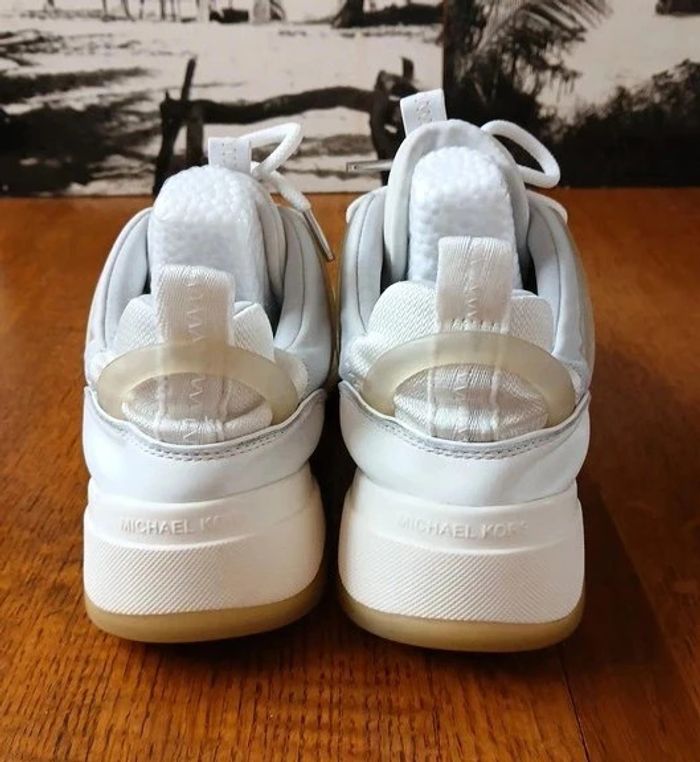 🖤 Baskets blanches Michael Kors – Taille 39 – Bon état - photo numéro 4
