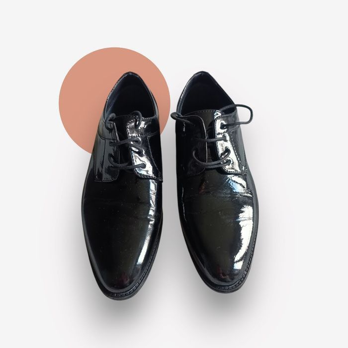 Chaussures vernies noires homme élégantes