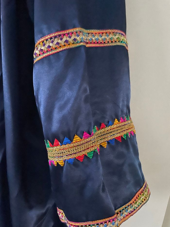 Caftan Kabyle, 90 € neuf sans étiquettes - photo numéro 3