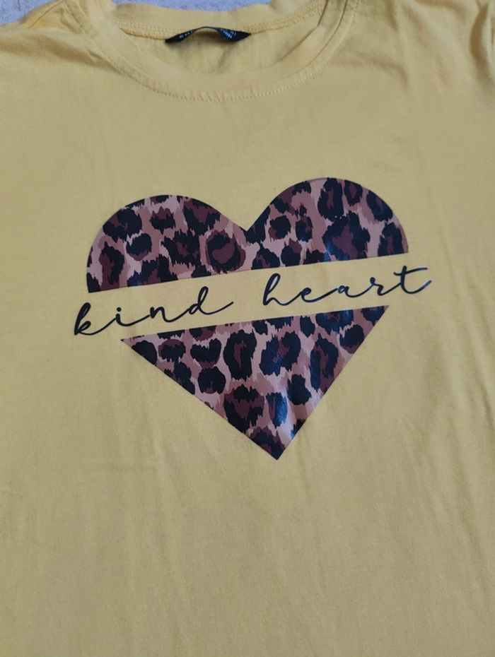 Tee-shirt jaune - photo numéro 2