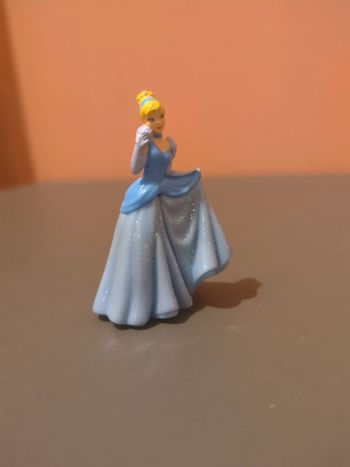 Figurine Kinder Disney Cendrillon