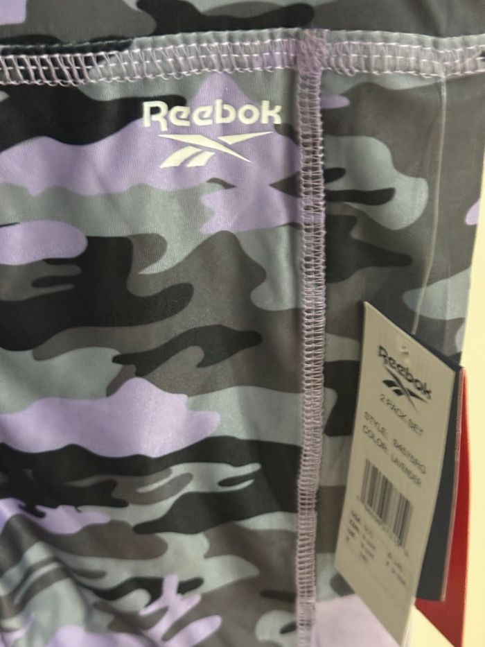 Lot 2 shorts fille reebok 9-10. Ans - photo numéro 2
