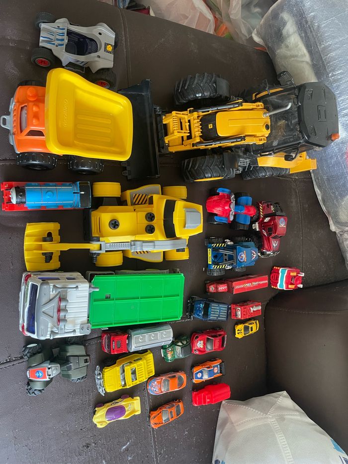Lot de 23 véhicules voitures jouets pour enfants Pelleteuse 30cm + différents véhicules - photo numéro 8