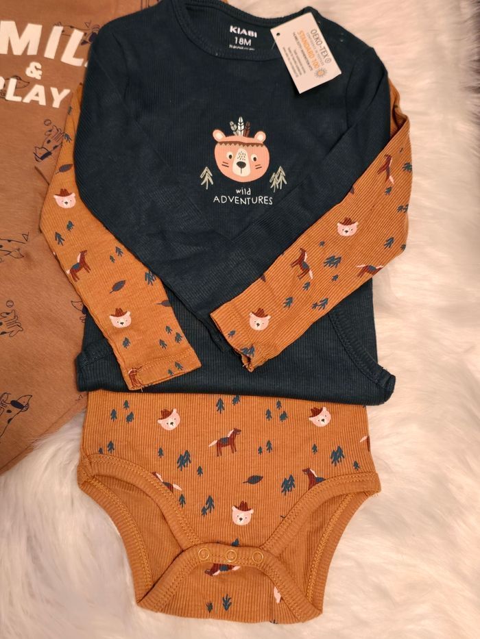 NEUFS (non portés)🏷🏷🤩😍💙SUPERBES  bodies ml et pyjama 18 mois garçon 🤩😍💙 - photo numéro 2