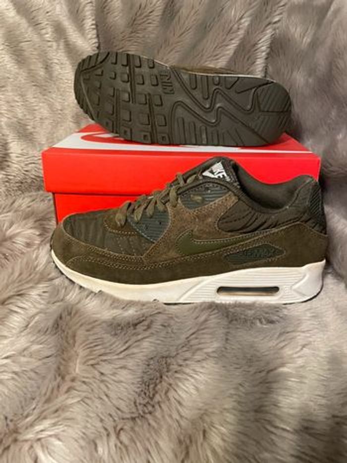 Air max 90 kaki prenium taille 39 - photo numéro 3