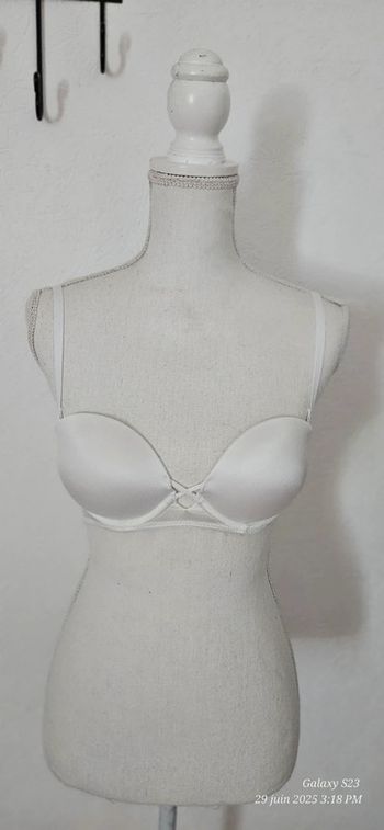 Soutien gorge forme bandeau 85B