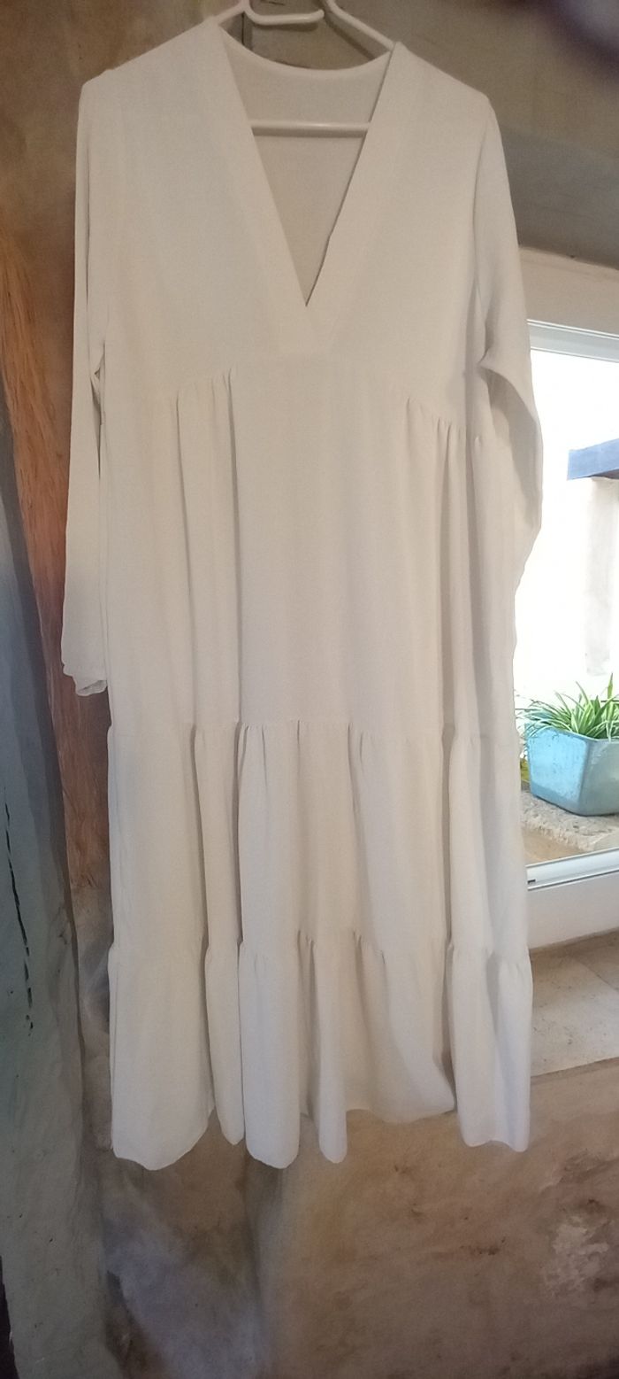 ROBE BLANCHE - photo numéro 4