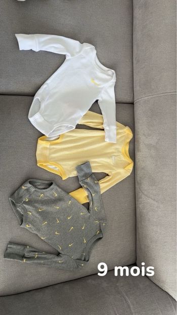 Bodies Nike léger (9 mois)