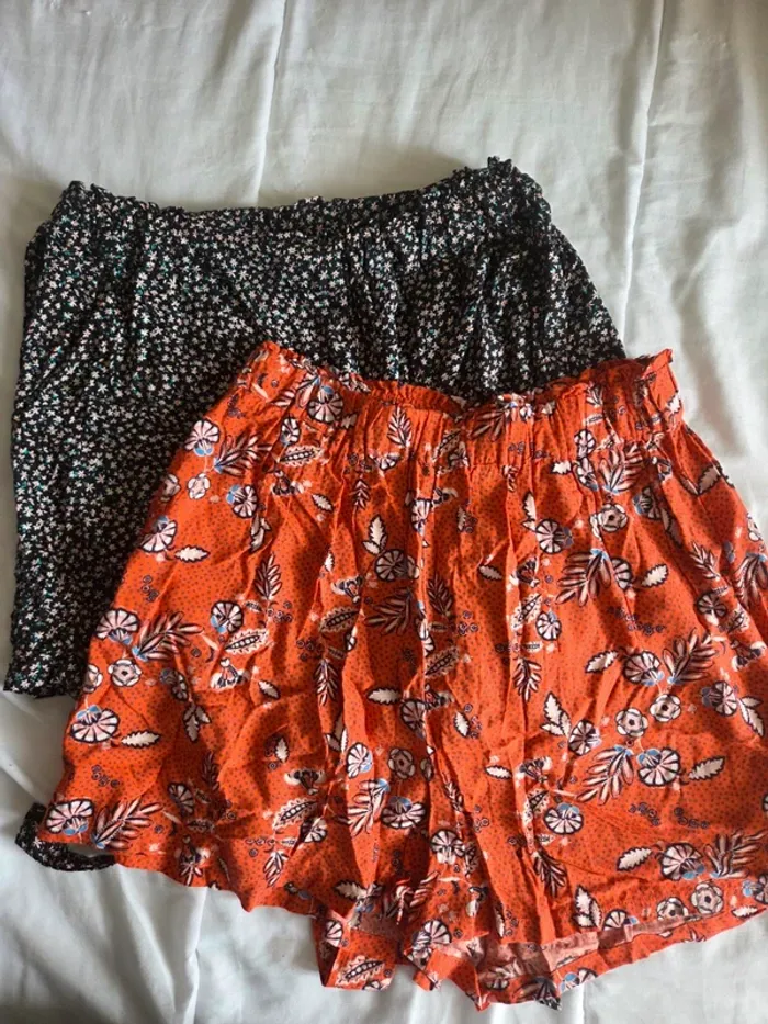 Lot 2 shorts