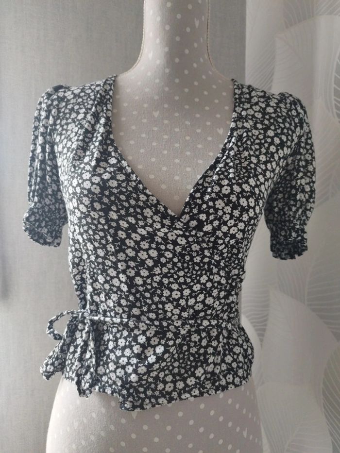 Blouse cache-cœur à fleurs xs NEUVE