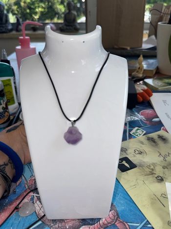 Collier avec améthyste brute