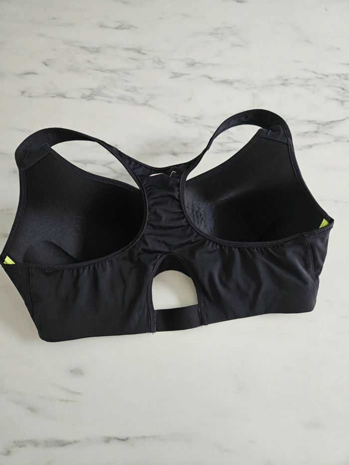 Nike brassière de sport 80C - photo numéro 2